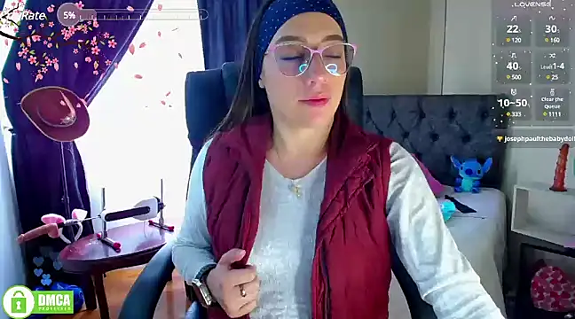 Snapshot of Qadesh_Boix chatting on 6, 3, 2025 Qadesh Boix online show from 6, 3, 2025