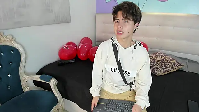 CollinStone online show from 18, 2, 2025