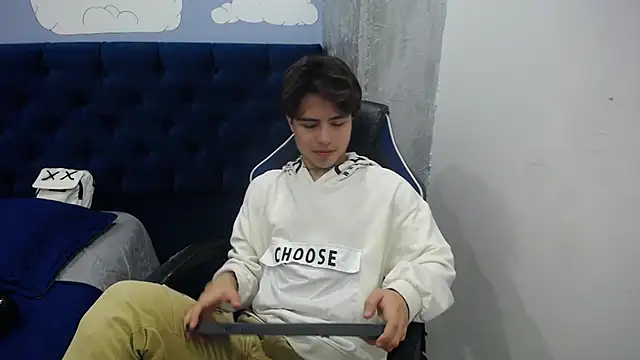 CollinStone online show from 20, 2, 2025