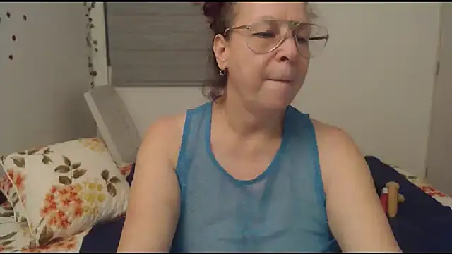 Snapshot of milchanel chatting on 10, 5, 2026 milchanel online show from 10, 5, 2026