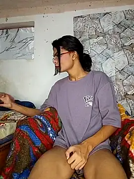 Enna Zarza  online show from 15, 9, 2025