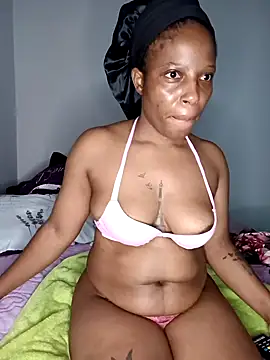 Snapshot of Thando04 chatting on 3, 2, 2025 Thando04 online show from 3, 2, 2025