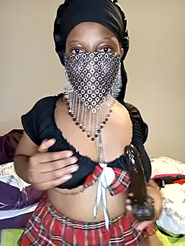 Snapshot of Thando04 chatting on 5, 2, 2025 Thando04 online show from 5, 2, 2025