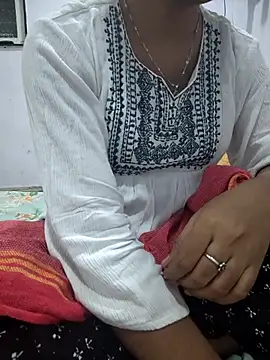 lovelygirl4567 online show from 5, 5, 2026