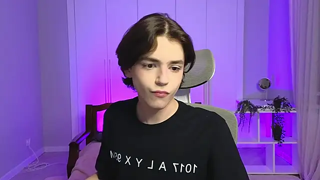 b0y fantasy online show from 5, 1, 2025