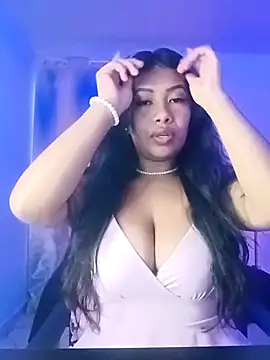 Snapshot of PaulaOrtiz_1 chatting on 31, 12, 2024 PaulaOrtiz 1 online show from 31, 12, 2024