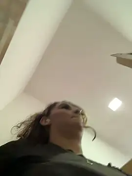 mamifresita online show from 18, 12, 2025