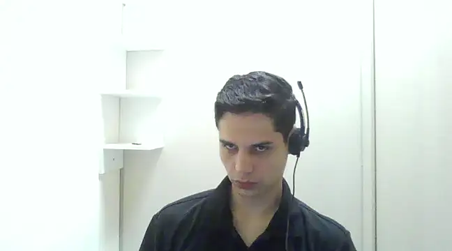 Snapshot of novinho242k chatting on 2, 1, 2025 novinho242k online show from 2, 1, 2025