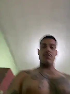 Snapshot of TiagopirocudoMG chatting on 15, 4, 2026 TiagopirocudoMG online show from 15, 4, 2026