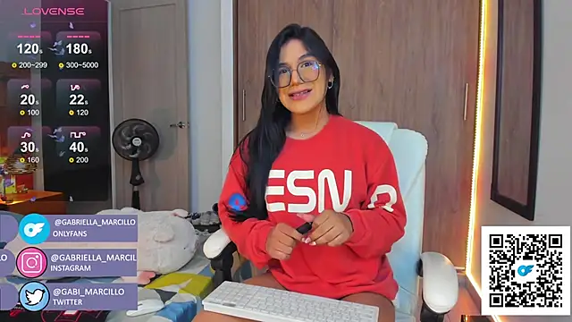 Snapshot of gabi_marcillo chatting on 4, 10, 2025 gabi marcillo online show from 4, 10, 2025