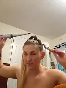 Snapshot of CoraRiley chatting on 1, 1, 2025 CoraRiley online show from 1, 1, 2025