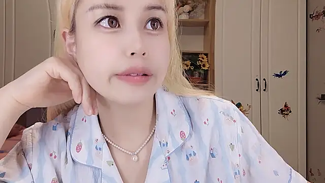 Snapshot of Lucky-xiuxiu chatting on 14, 3, 2025 Lucky-xiuxiu online show from 14, 3, 2025