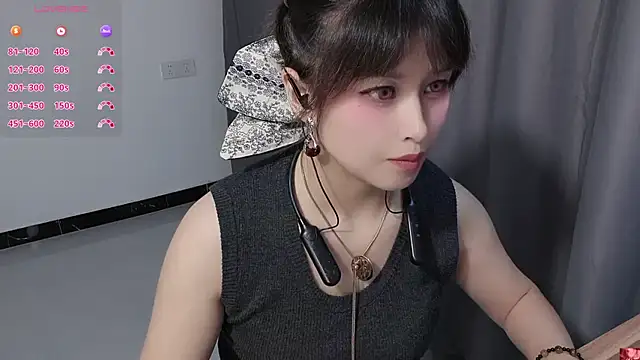 Snapshot of Lucky-xiuxiu chatting on 3, 10, 2025 Lucky-xiuxiu online show from 3, 10, 2025