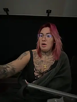 Mia-Fuchs online show from 13, 1, 2025