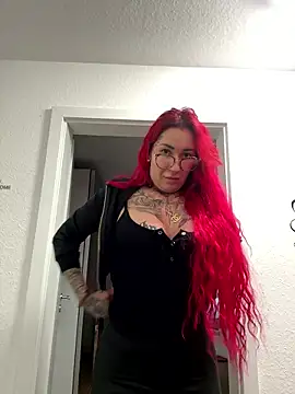 Mia-Fuchs online show from 8, 1, 2026