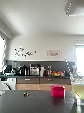 Mia-Fuchs online show from 11, 1, 2026