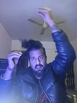 MAGNETICDADDY8 online show from 5, 1, 2025