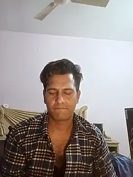 MAGNETICDADDY8 online show from 12, 3, 2025