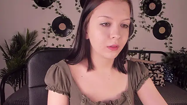 AmeliaVon online show from 7, 2, 2025