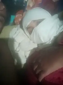 YourHotRandi online show from 6, 1, 2025