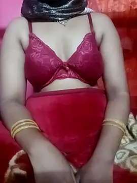 YourHotRandi online show from 9, 10, 2025