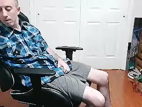 Snapshot of drummer9 chatting on 1, 1, 2025 drummer9 online show from 1, 1, 2025