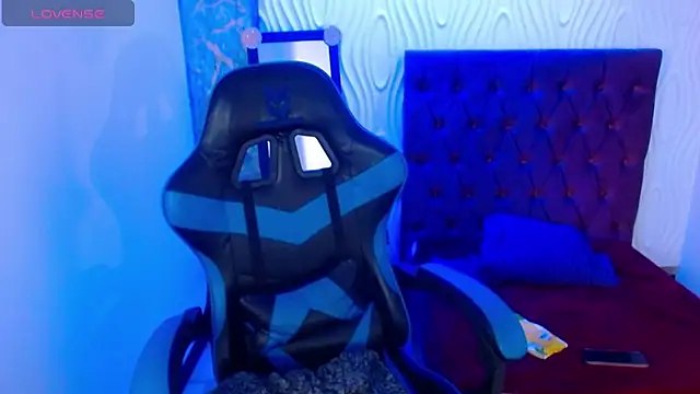 Anniee x online show from 19, 3, 2025