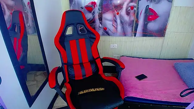 Anniee x online show from 28, 10, 2025