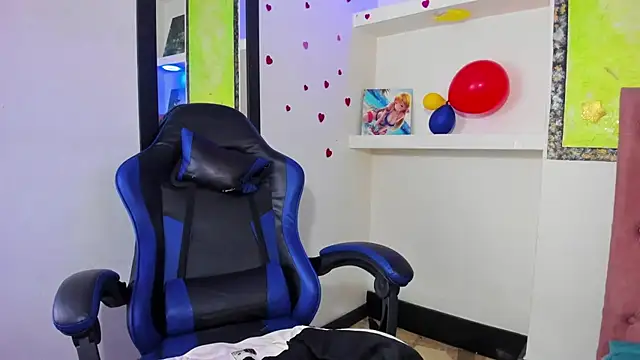Anniee x online show from 11, 7, 2026