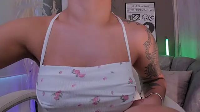 NiiaEvanss online show from 9, 1, 2026