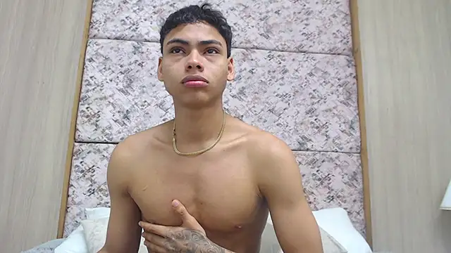 Snapshot of adam_piarse01 chatting on 13, 2, 2026 adam piarse01 online show from 13, 2, 2026