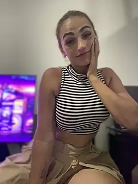 Snapshot of Samantha_bigboobs chatting on 8, 1, 2025 Samantha bigboobs online show from 8, 1, 2025
