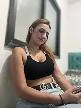 Snapshot of Samantha_bigboobs chatting on 18, 3, 2025 Samantha bigboobs online show from 18, 3, 2025
