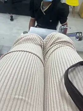 Samantha bigboobs online show from 30, 10, 2025