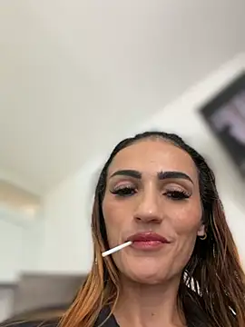 Samantha bigboobs online show from 15, 3, 2026