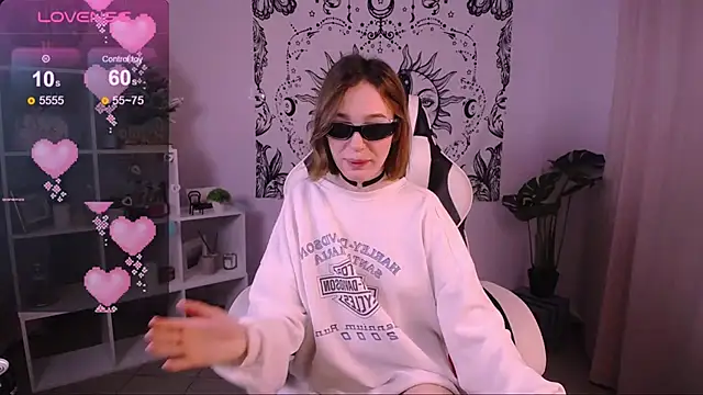 MiniSofy online show from 6, 1, 2025