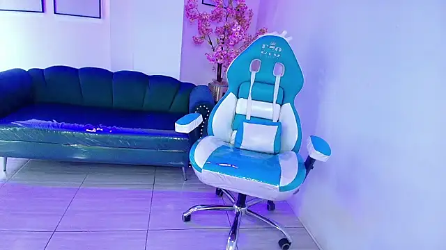 Arianna sweeet online show from 30, 4, 2026