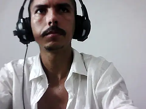 MagrinhoSaradoo online show from 2, 11, 2025