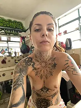 Izy cute  online show from 9, 2, 2025