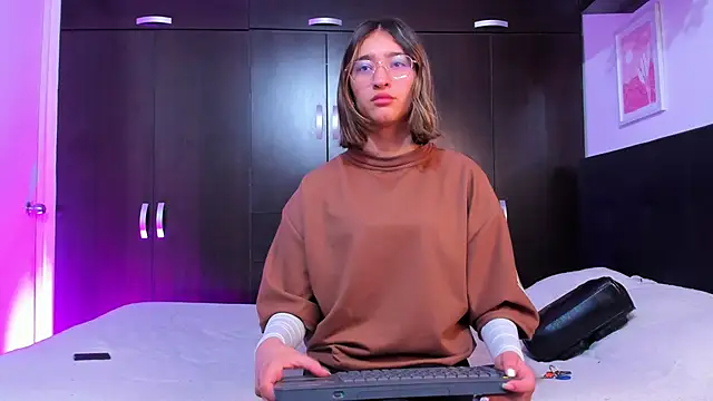 Snapshot of irirs_rouse chatting on 25, 1, 2025 irirs rouse online show from 25, 1, 2025