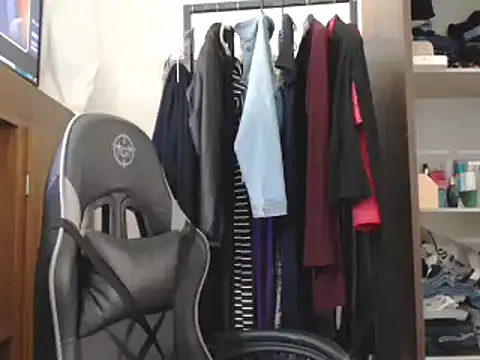 Snapshot of loirascorpio chatting on 16, 1, 2025 loirascorpio online show from 16, 1, 2025