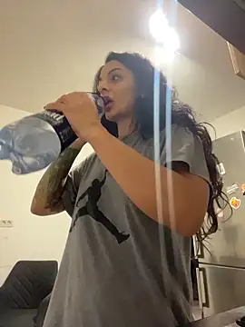 NNNoire online show from 9, 11, 2025