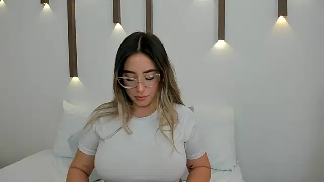 antonella cutie  online show from 25, 1, 2025