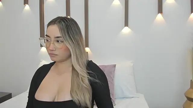 antonella cutie  online show from 10, 2, 2025