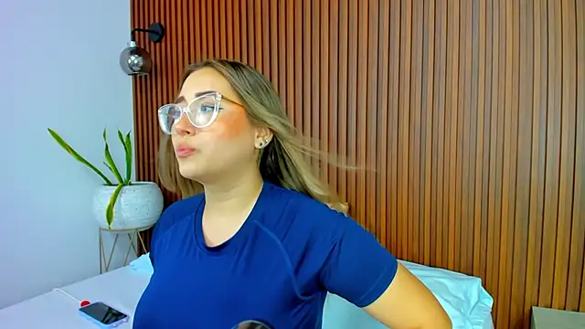 antonella cutie  online show from 10, 3, 2025