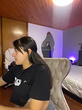 Camila pinkk online show from 5, 2, 2025