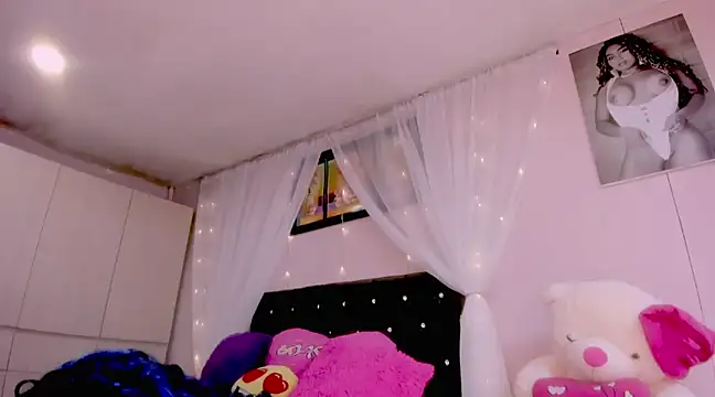 Aliana Ross online show from 1, 3, 2025