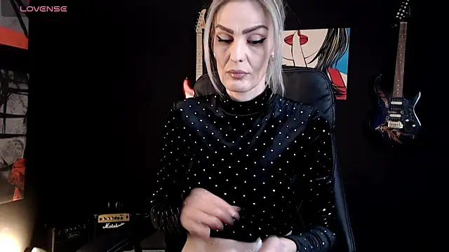 Snapshot of AshlineKatte chatting on 20, 3, 2025 AshlineKatte online show from 20, 3, 2025