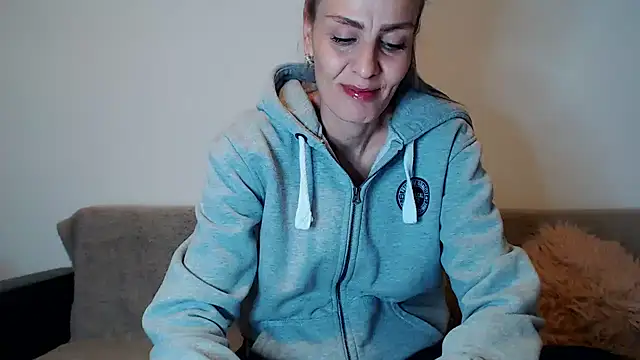 Snapshot of AshlineKatte chatting on 24, 3, 2026 AshlineKatte online show from 24, 3, 2026
