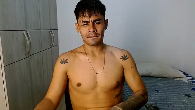 lonelydick2002 online show from 5, 11, 2025